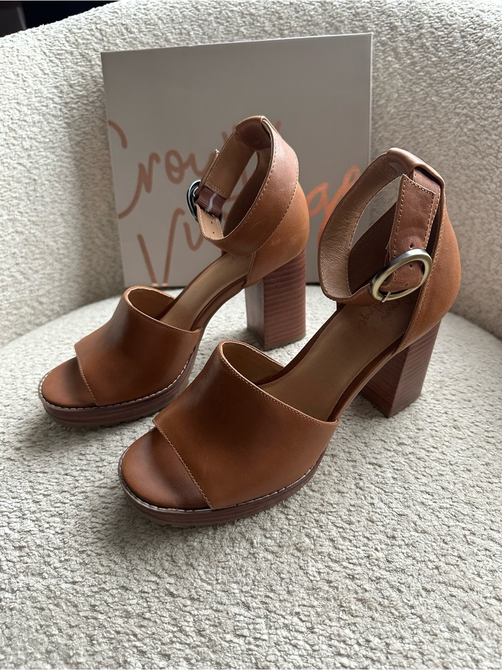 Crown Vintage Praige Leather Platform Sandals Cognac Size 7.5